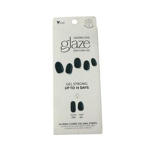 Dashing Diva Semi-Cured Gel Nail Strips 34 pc - black NIB